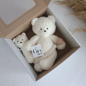 Zestaw Boucle Bear: miś 24 cm, grzechotka, zawieszka do smoczka